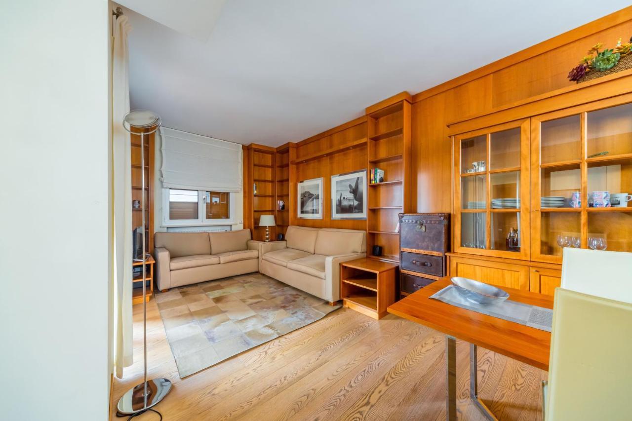 Cozy Apt - Corso Vercelli & Conciliazione M1 Milaan Buitenkant foto