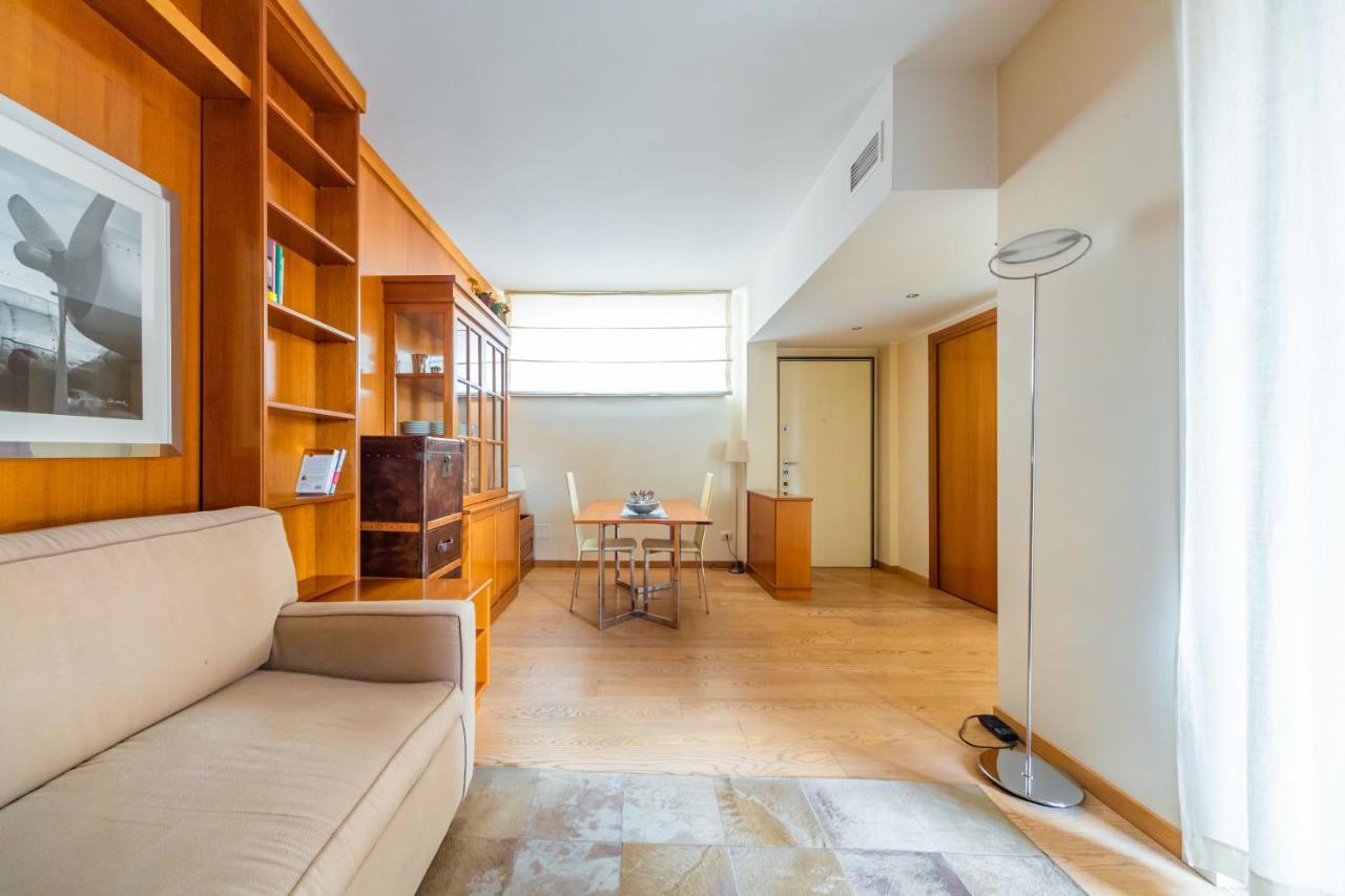 Cozy Apt - Corso Vercelli & Conciliazione M1 Milaan Buitenkant foto