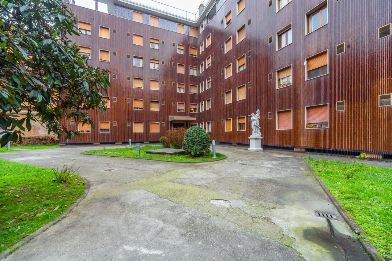 Cozy Apt - Corso Vercelli & Conciliazione M1 Milaan Buitenkant foto
